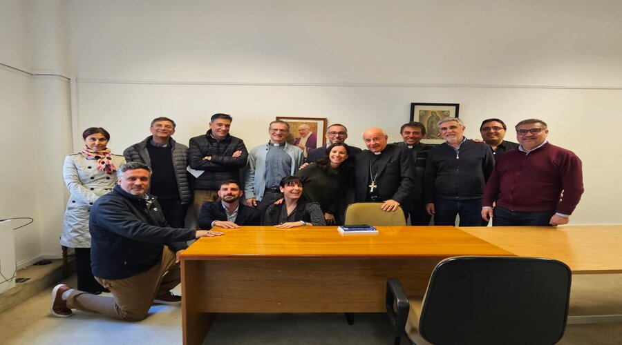 Imagen del contenido Visita del presidente de la Pontificia Academia para la Vida, monseñor Vicenzo Paglia