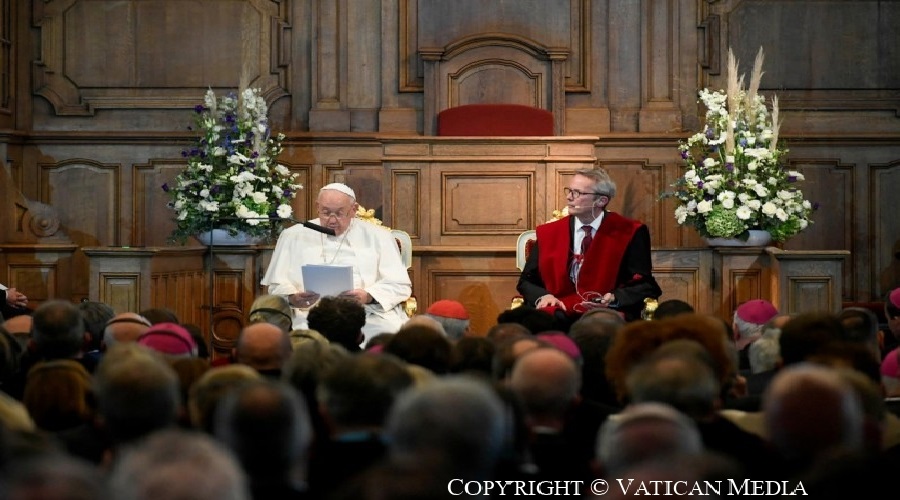 Imagen del contenido Viaje Apostólico a Bélgica | Encuentro con Rectores y Profesores Universitario