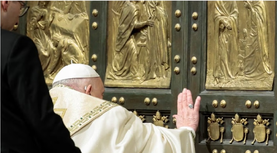 Imagen del contenido Homilía del Papa Francisco en la Apertura del Año Santo y Misa de Nochebuena