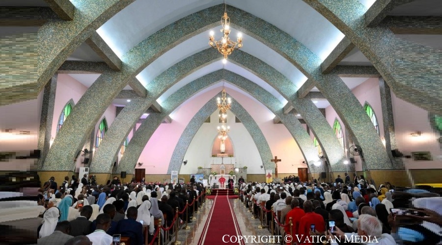 Imagen del contenido Encuentro del Papa León XIV con Obispos, Presbíteros, Consagrados y Agentes Pastorales