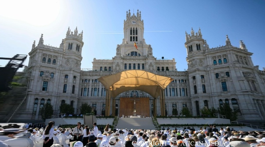 Imagen del contenido V.A. a España | Santa Misa, Procesión en la Solemnidad del Cuerpo y Sangre de Cristo